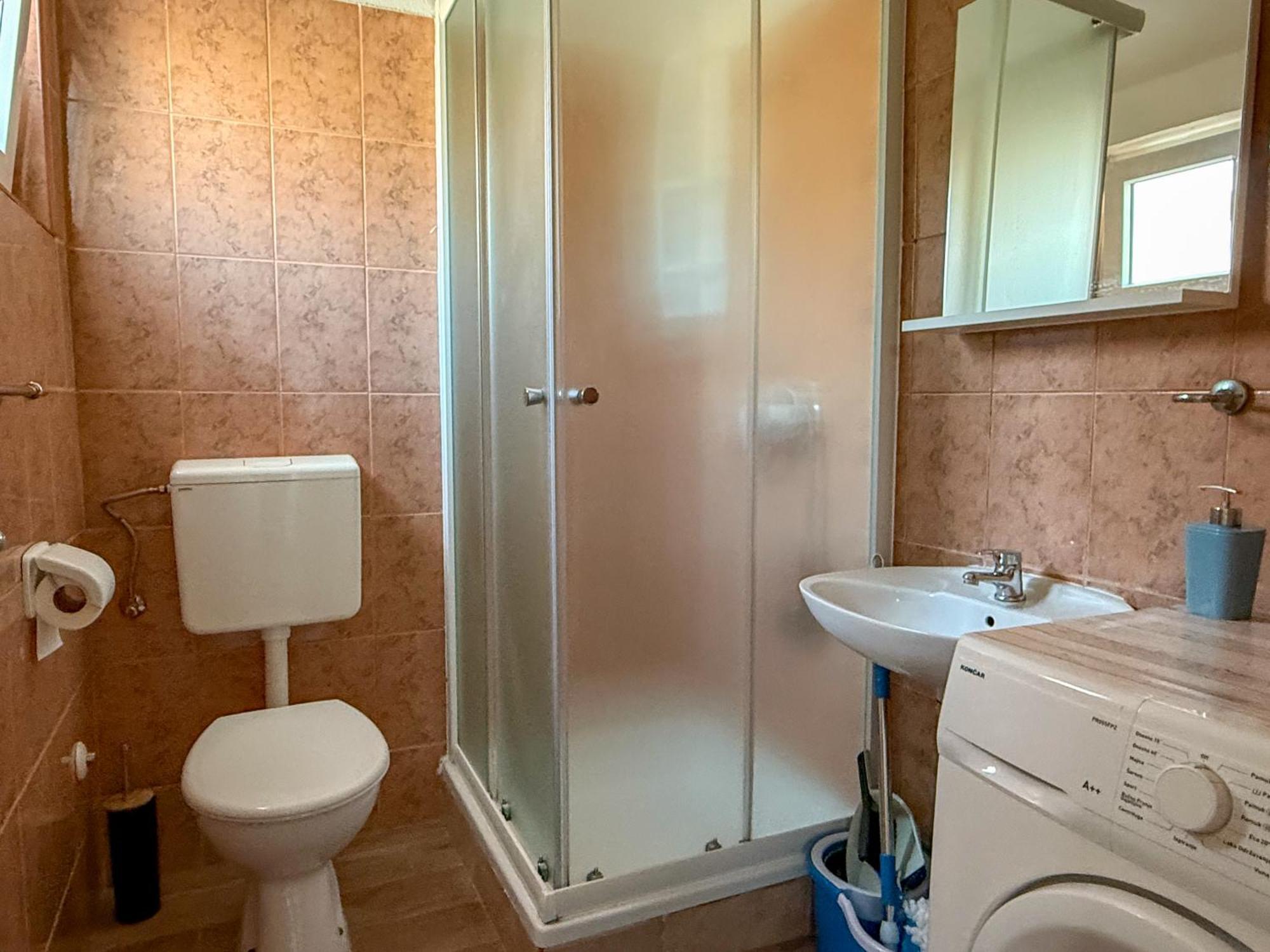 Apartman Meghan พูลา ภายนอก รูปภาพ